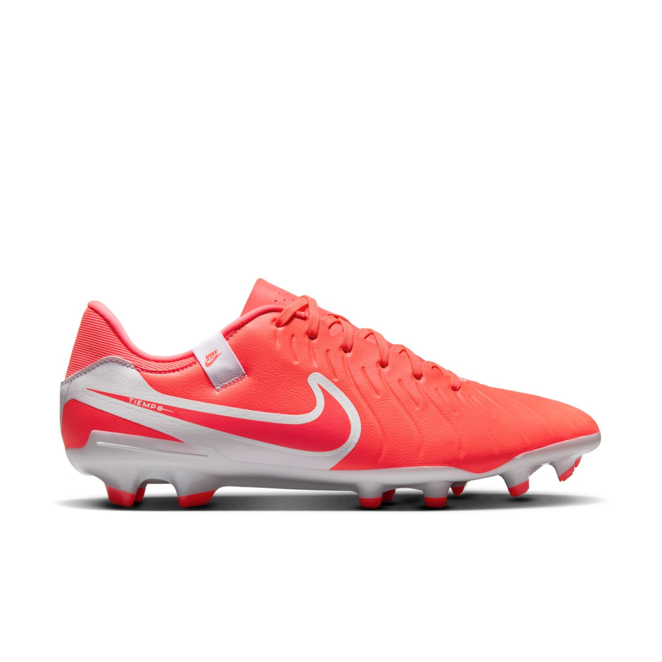 crampons-nike-tiempo-legend-10